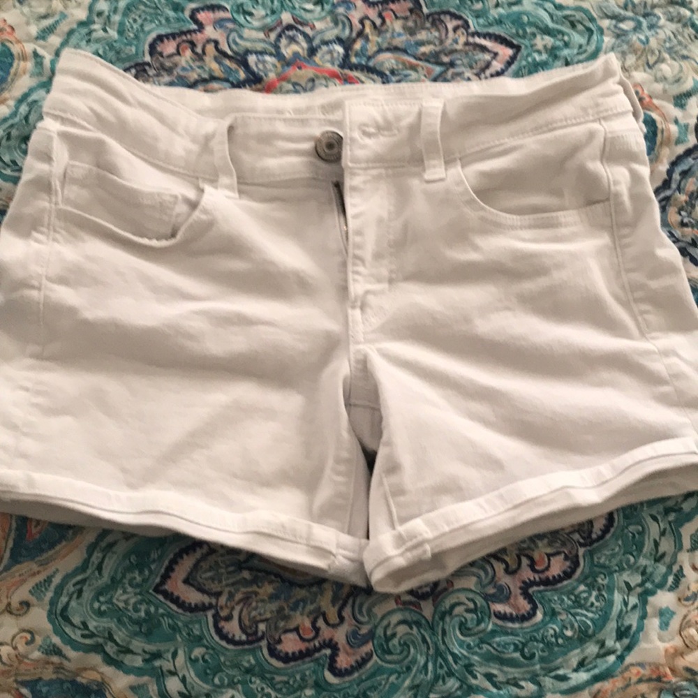 American Eagle White Shorts